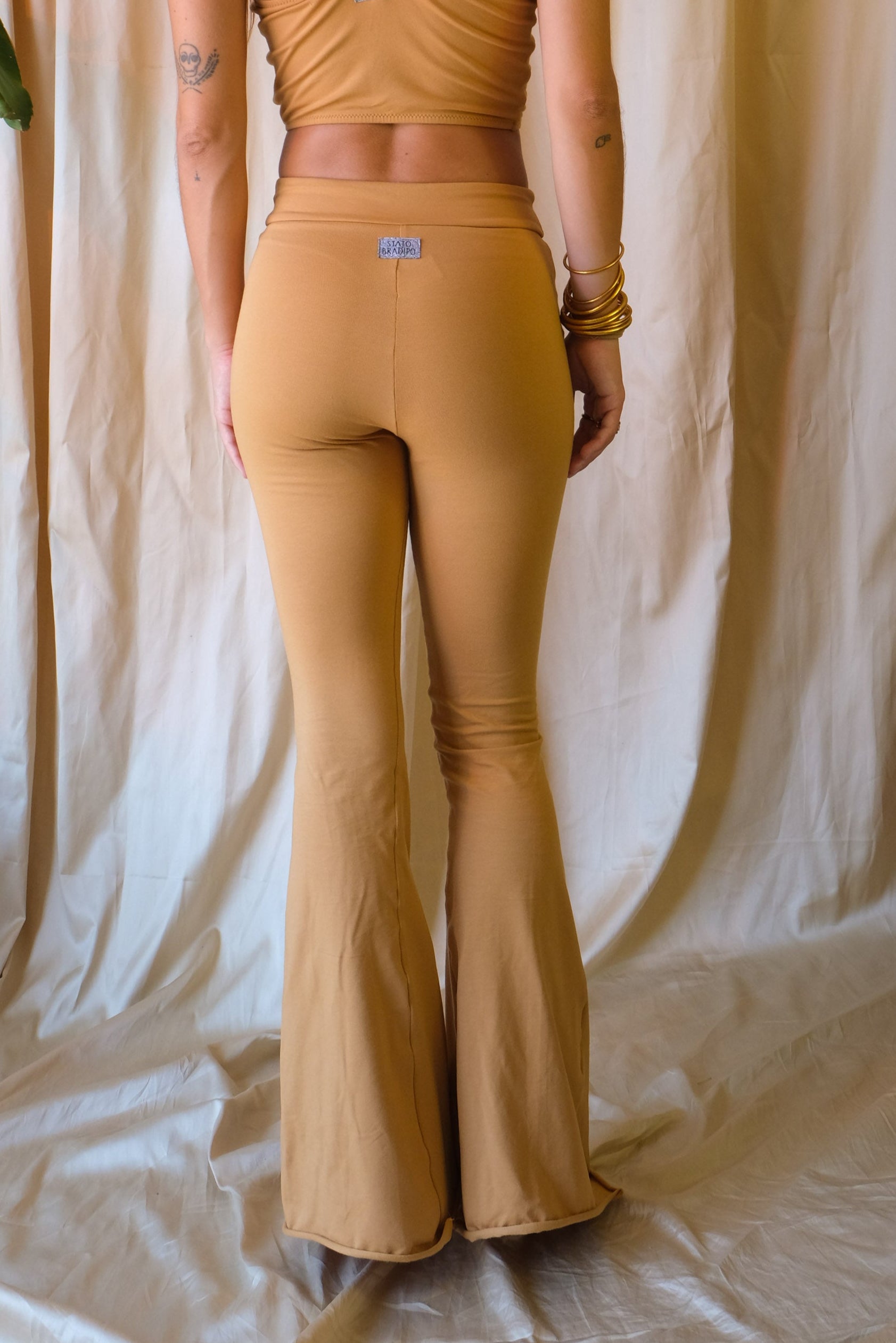 Cycas Pantalone Organica☽ 2025