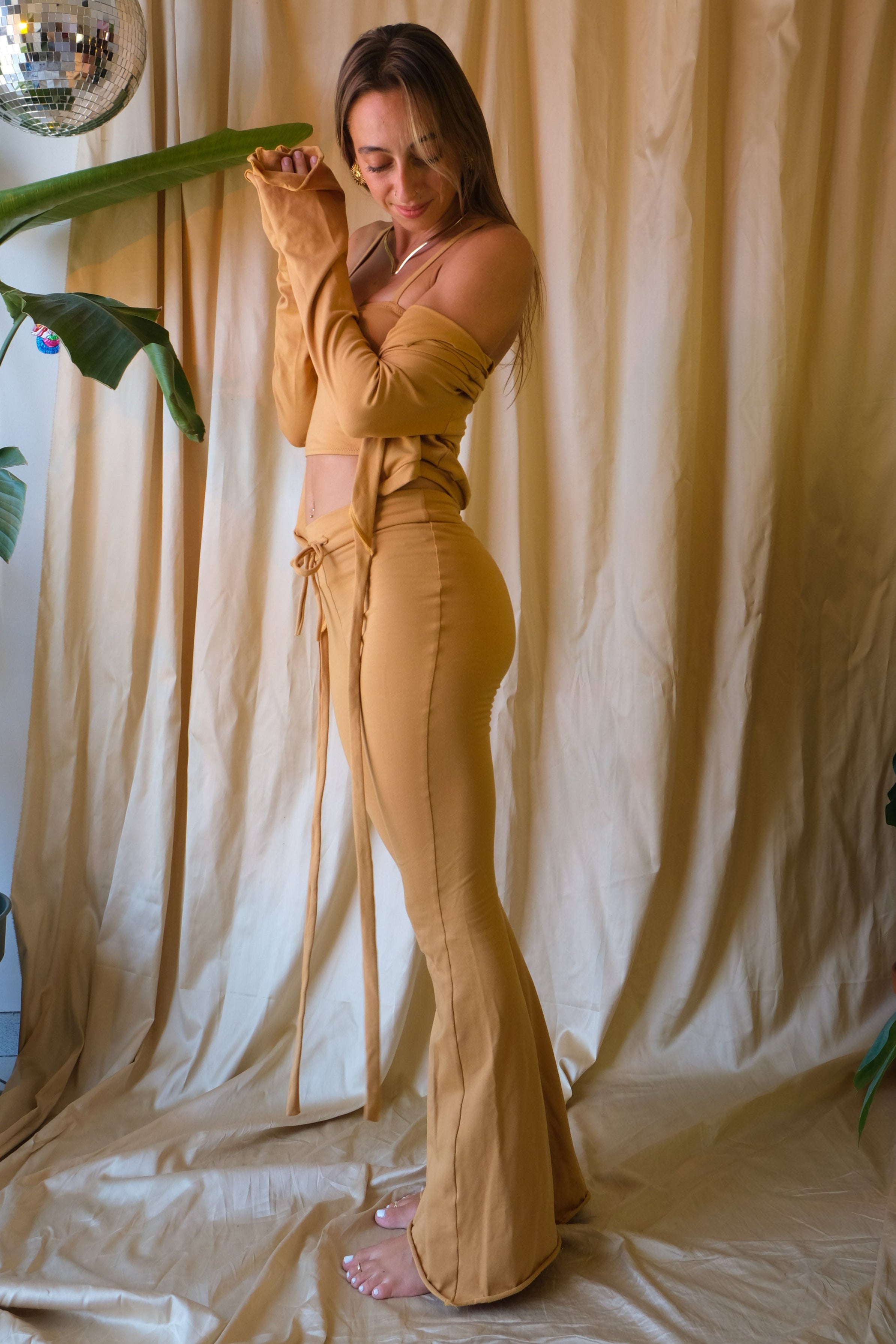 Cycas Pantalone Organica☽ 2025
