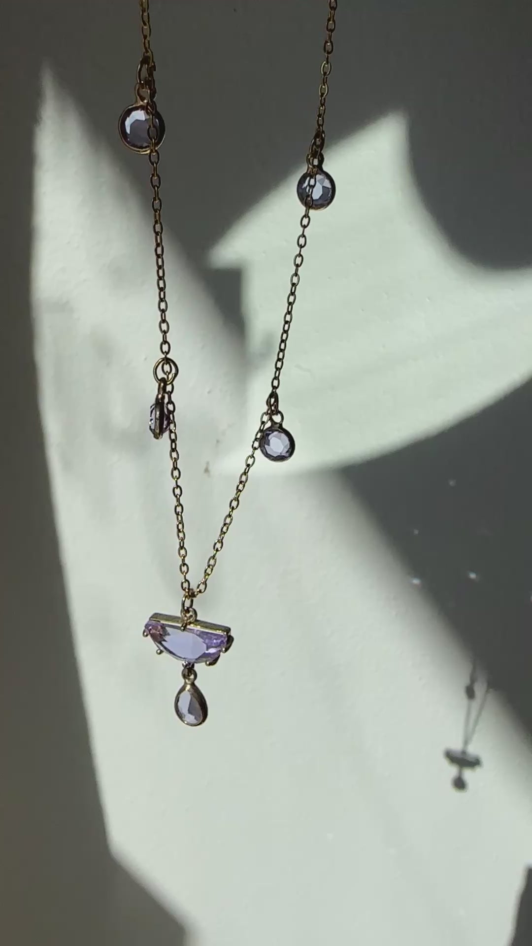 Carica video: Body Chain