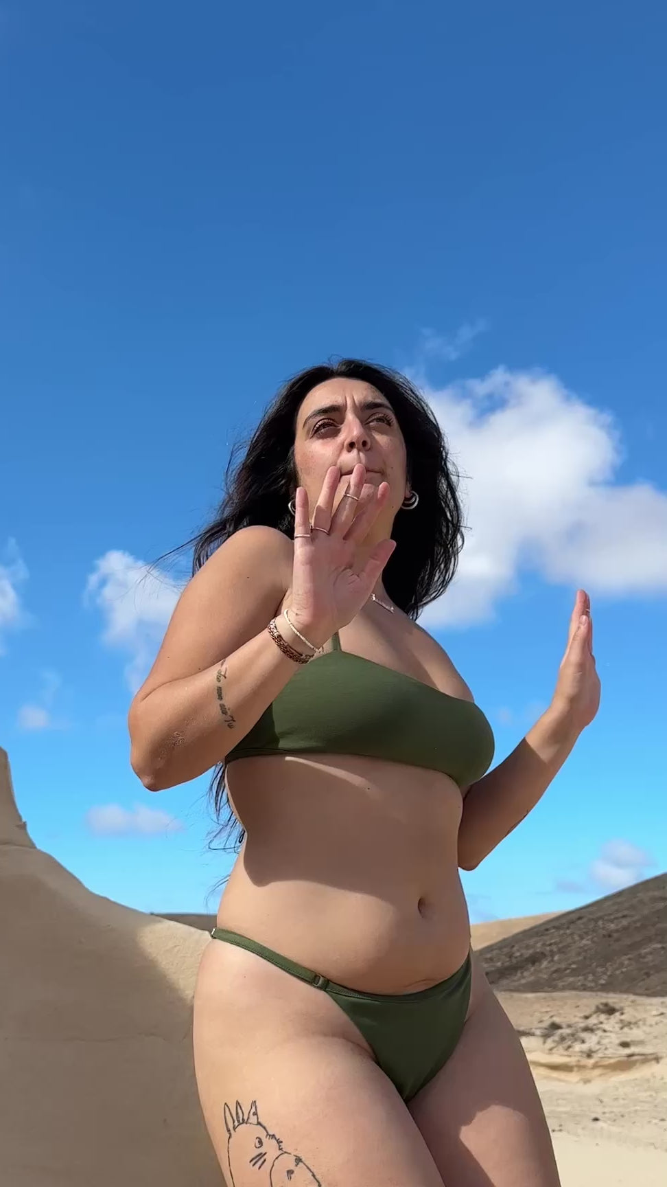Carica video: 