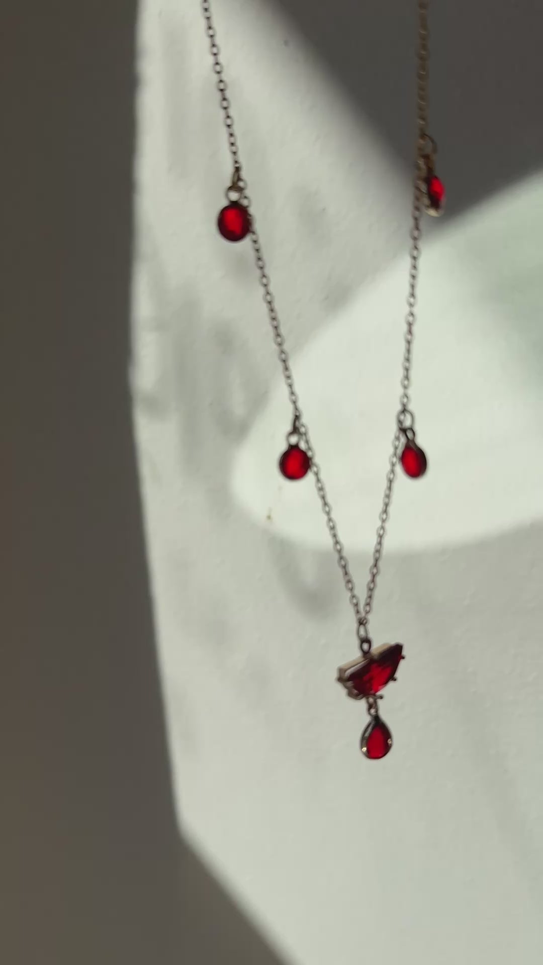 Carica video: Body Chain